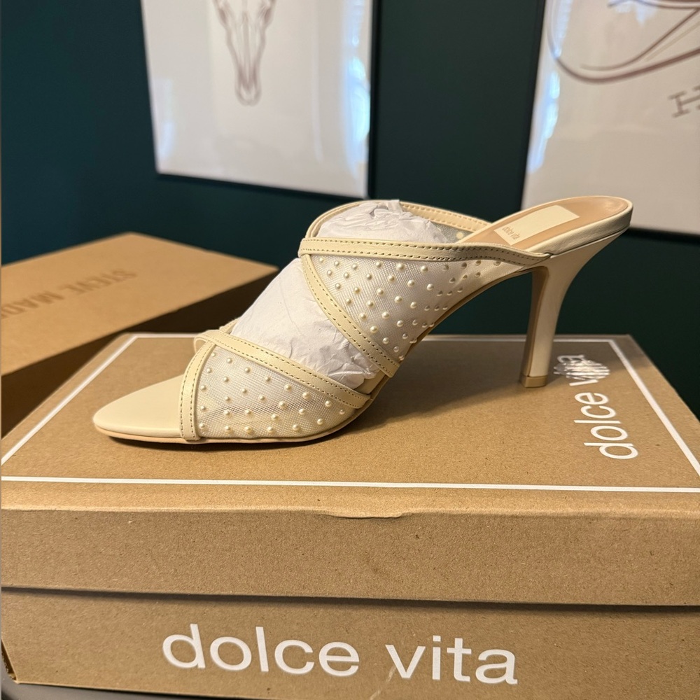 Dolce Vita Mandel Pearl Heels